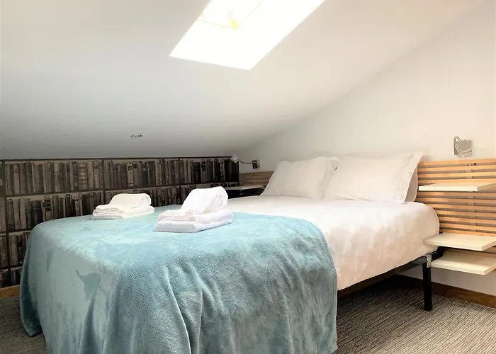 Condessa 2bdr Duplex By Lovelystay * Lisboa
