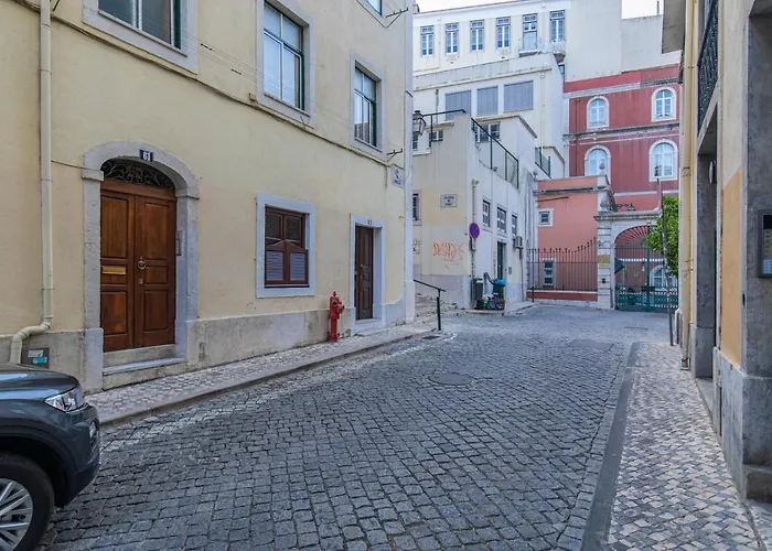 Condessa 2bdr Duplex By Lovelystay Lisboa