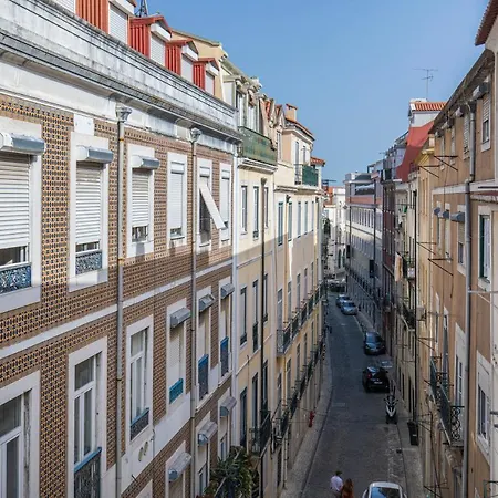 Condessa 2bdr Duplex By Lovelystay