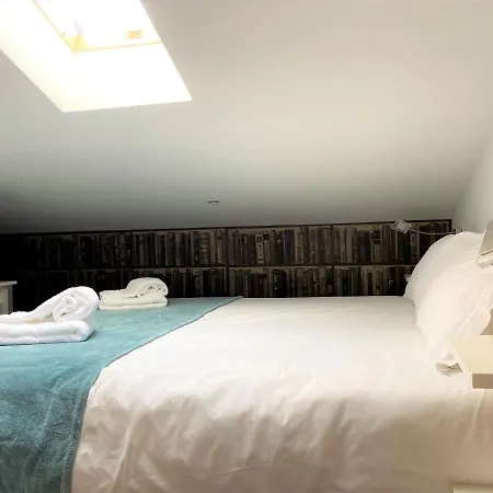 Condessa 2bdr Duplex By Lovelystay Lisboa
