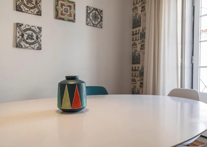Condessa 2bdr Duplex By Lovelystay Appartement