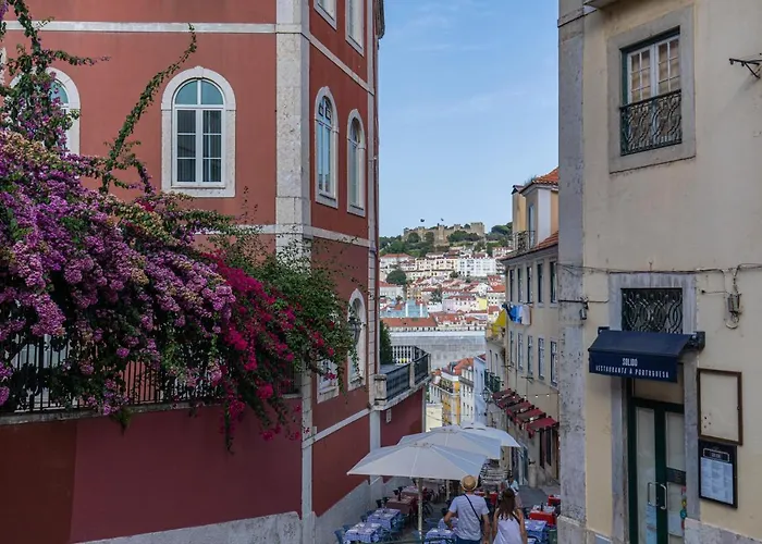 Condessa 2bdr Duplex By Lovelystay Lisboa