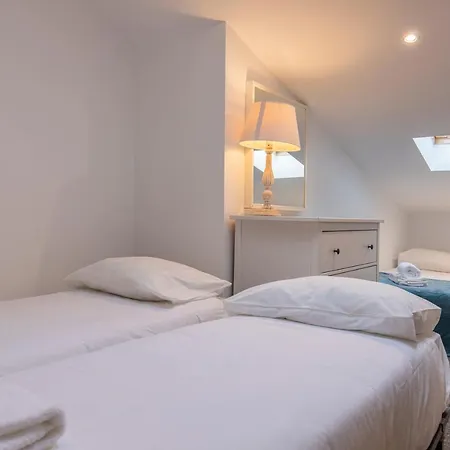 Condessa 2bdr Duplex By Lovelystay شقة *