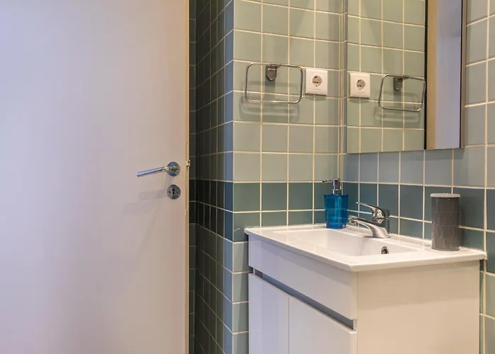 Condessa 2bdr Duplex By Lovelystay Lisboa